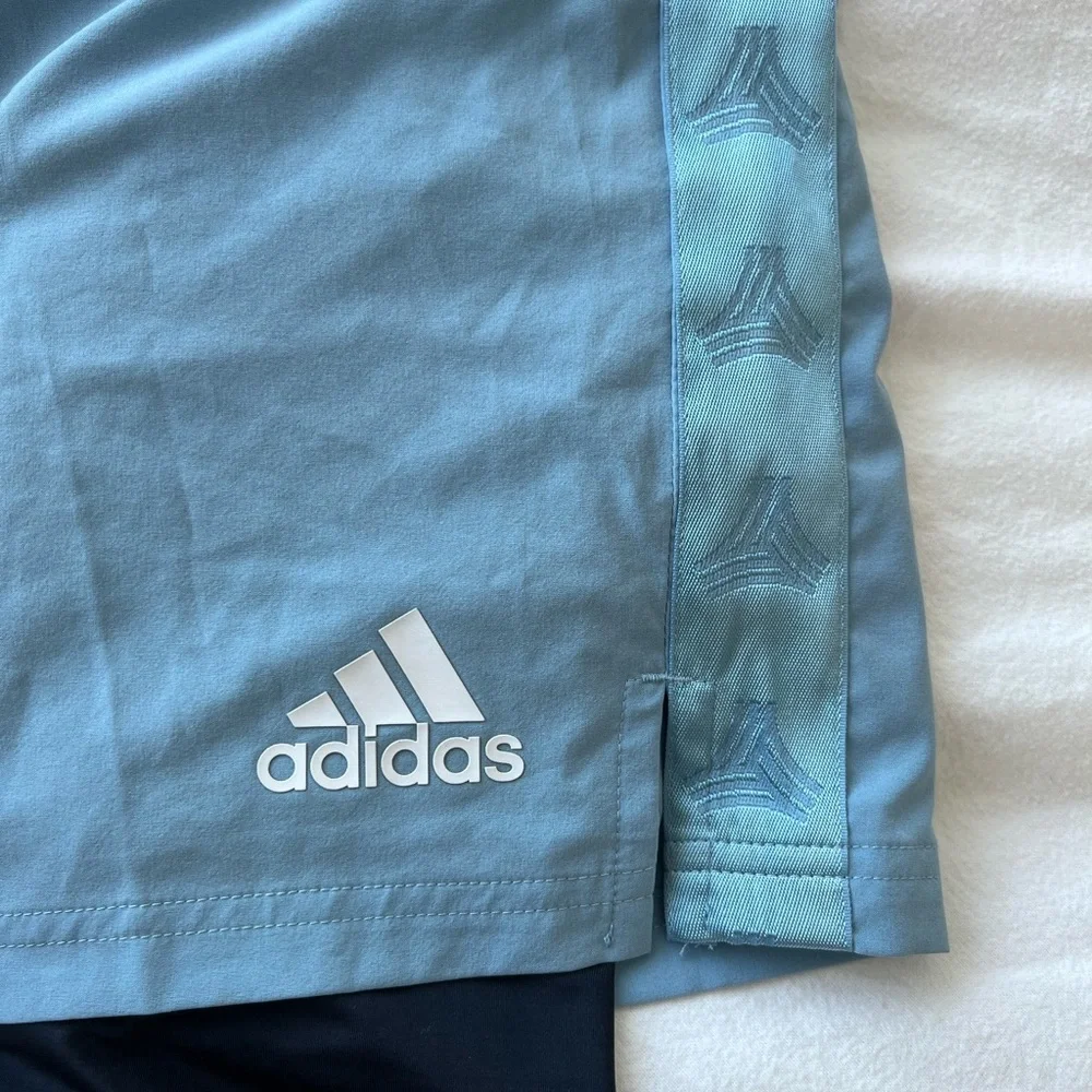 ADIDAS Men’s S soccer / basketball shorts - Picture 4 of 6